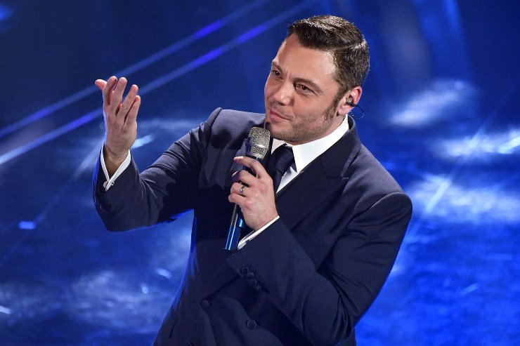 Tiziano Ferro Festival Sanremo 2025 Carlo Conti